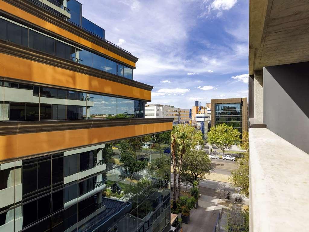 Mercure Melbourne St Kilda Road Room photo