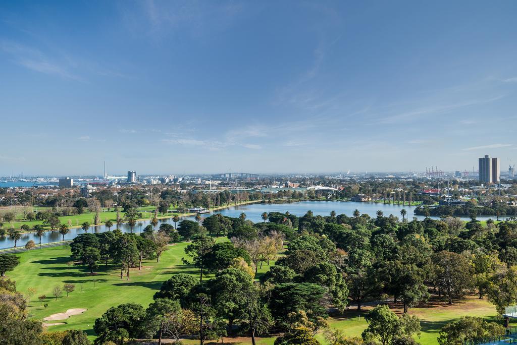 Mercure Melbourne St Kilda Road Exterior photo